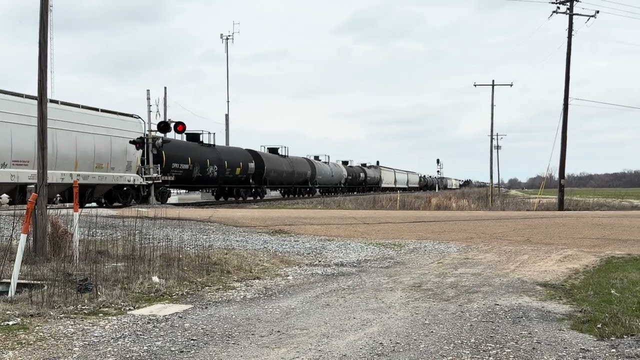 CN Manifest Train 1 Lake Cormorant MS