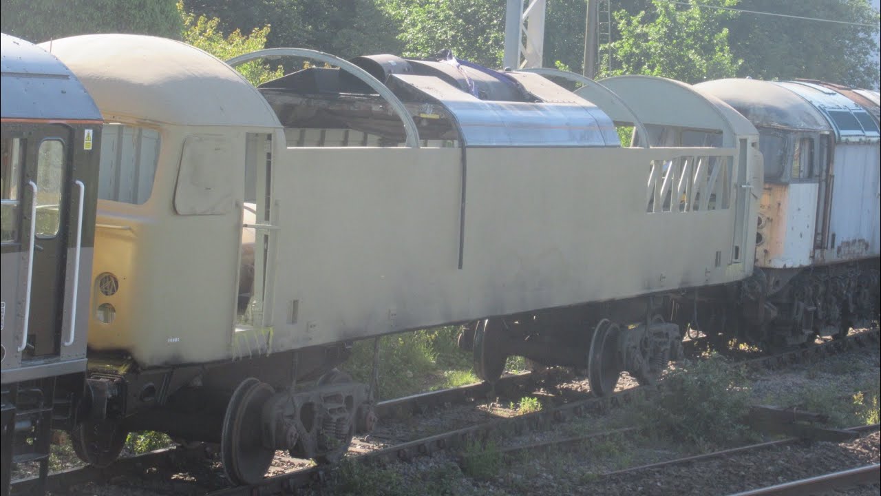 Longport Railway Station (class 69/56 with a Class 08)
