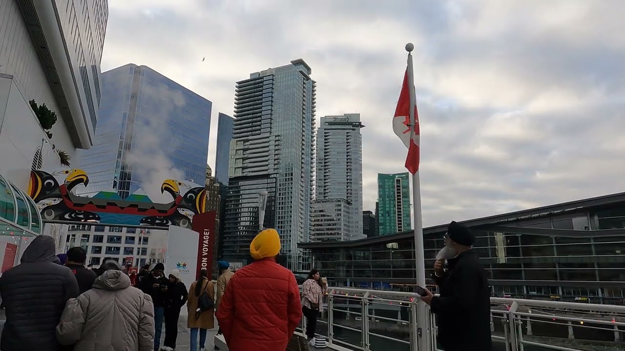 🇨🇦【4K UHD】First Day of 2023, Happy New Year, Walking in Downtown Vancouver Canada Jan 1, 2023