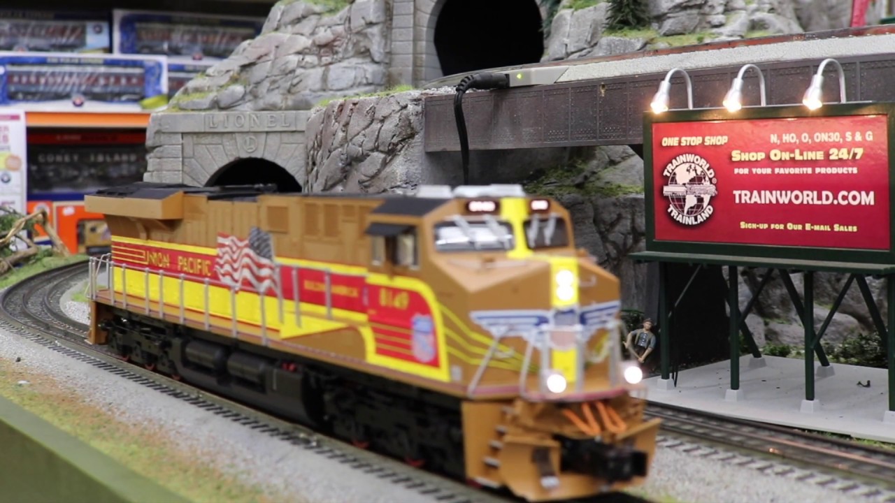 Lionel #1933325 Union Pacific ES44AC #8149