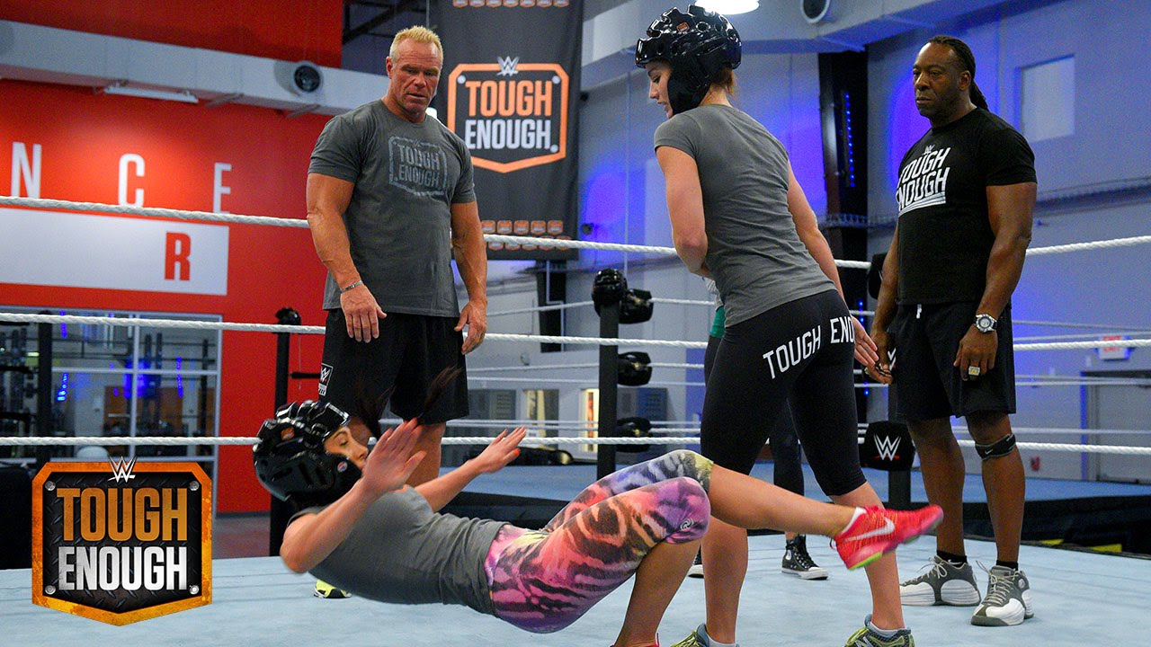 Сара получает критику от Билли: WWE Tough Enough, 14 июля 2015 г.