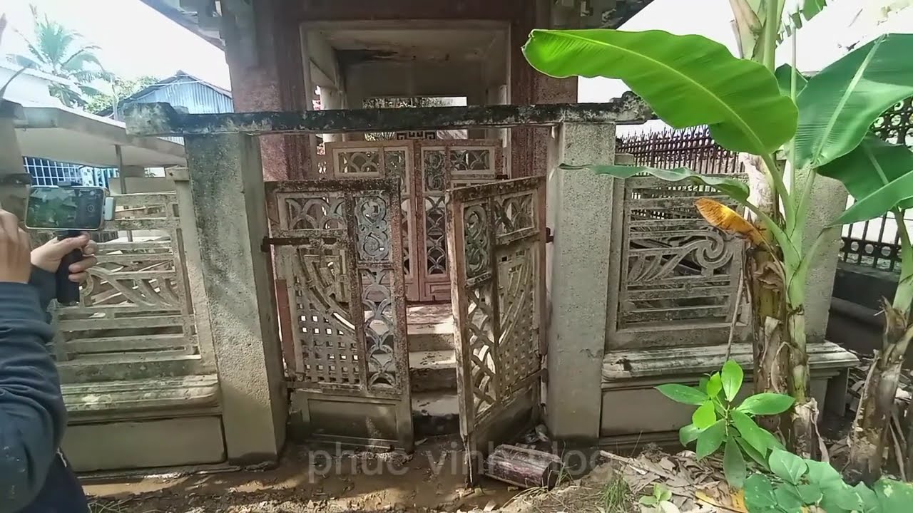 Ngôi Mộ Cổ Ông Tri Huyện Trăm Năm Thời Pháp #moco #subscribe #trending #viralvideo #short 