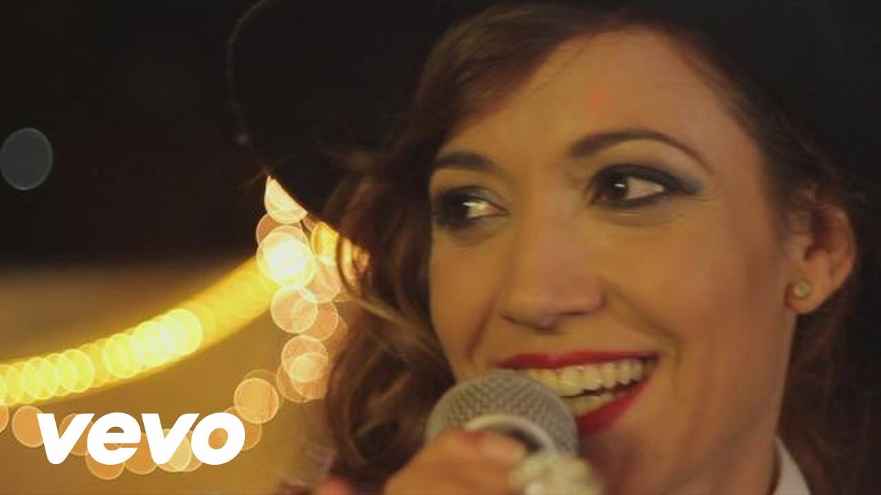 Valeria Gastaldi - Estampida de Elefantes (Official Video)