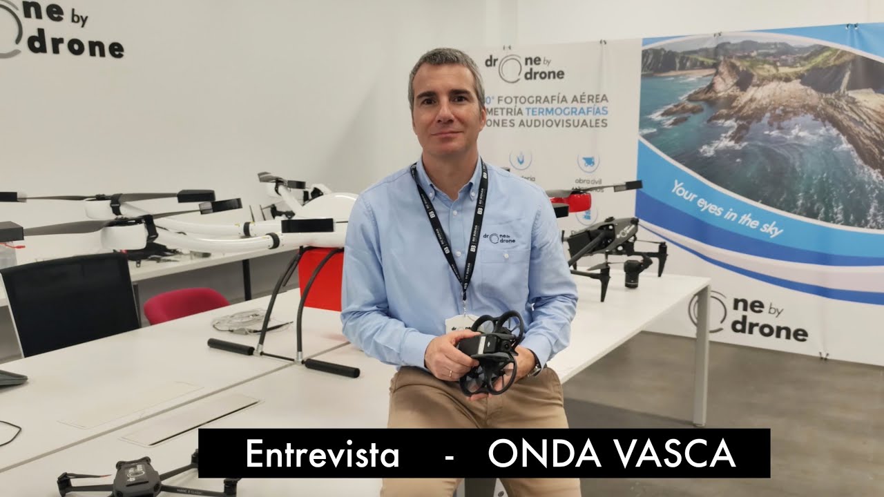 Entrevista en Onda Vasca a Ander Garcia, de Drone by Drone, por Begoña Dorronsoro.  Drones y futuro