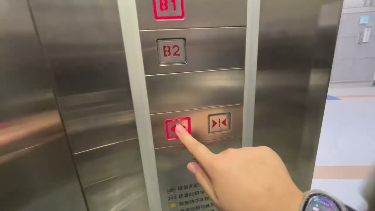 嘉義慈濟大林醫院電梯，大熊電梯。