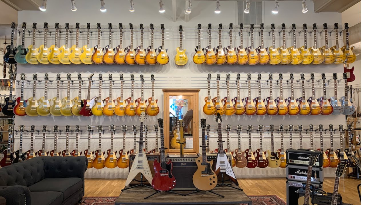 Shop Tour | Chicago Music Exchange| Vintage Guitars, Custom Shop Gear & Vault Tour!