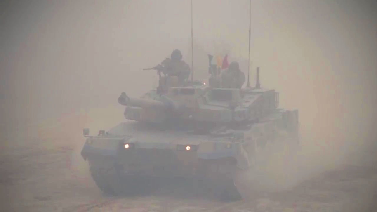 ROK Army - 20th Mechanized Infantry Division Armour Parade 2016 [720p]
