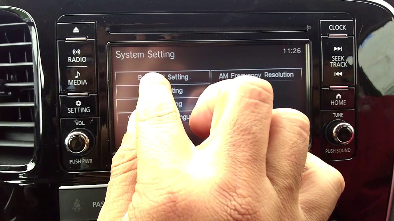 Ajustes básicos de pantalla mitsubishi outlander SE