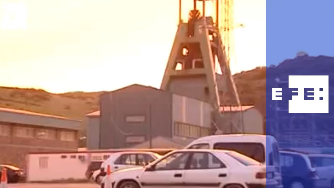 Silencio, lágrimas y rabia contenida en León por la muerte de seis mineros