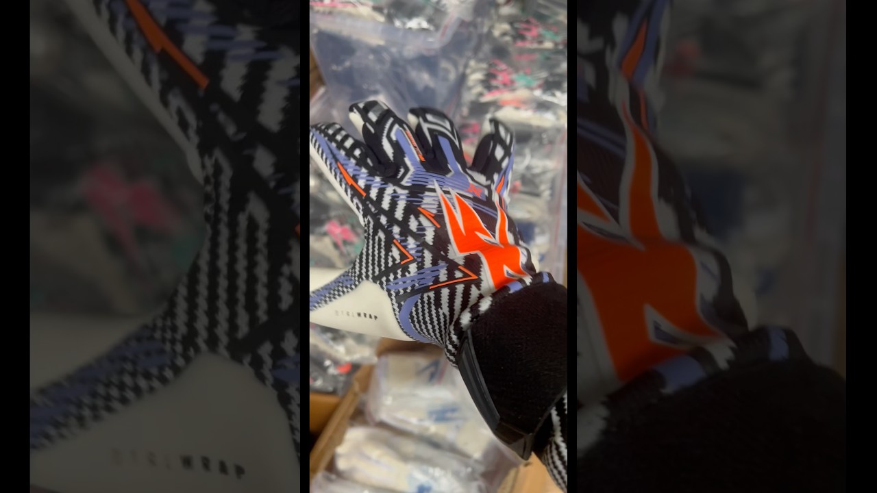 Kaliaaer DAZZLE 💫 #goalkeeper #goalkeepergloves