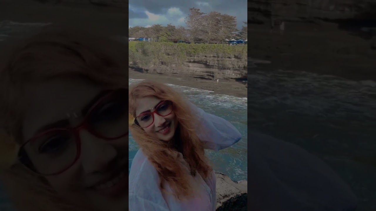 Solo Female Vlogger Enjoying Her Own Company in Bali, Indonesia🇮🇩 #bali #shorts #hersmile