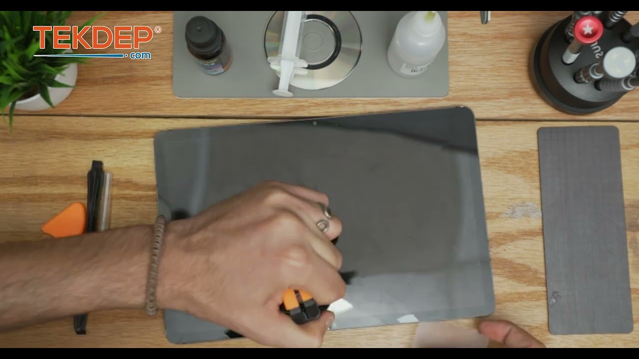 No More Broken Screens: Complete LCD Replacement for Samsung Tab S7