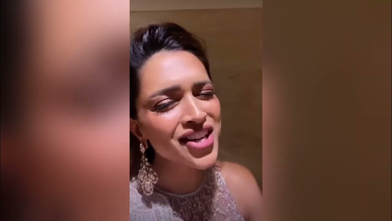 just looking like a wow meme | Deepika Padukone