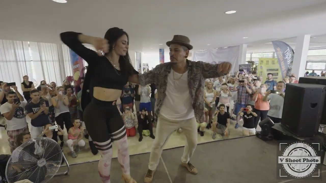 Luis Vasquez y Erica Spirito I want to love you salsa from HSSF2022