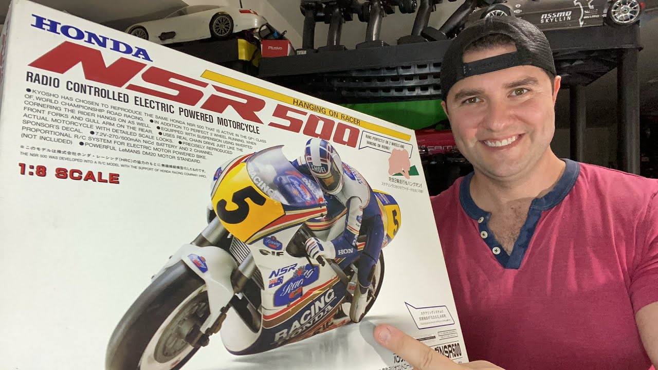 Kyosho 1/8 Motorcycle uses a Real Hang On Rider - just bought this kit - LIVE Unboxing