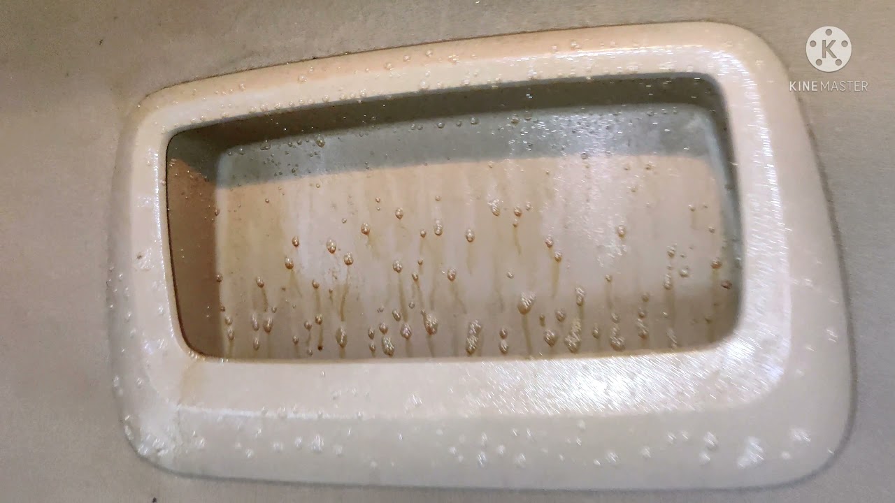 Scania interior cleaning before/after effect