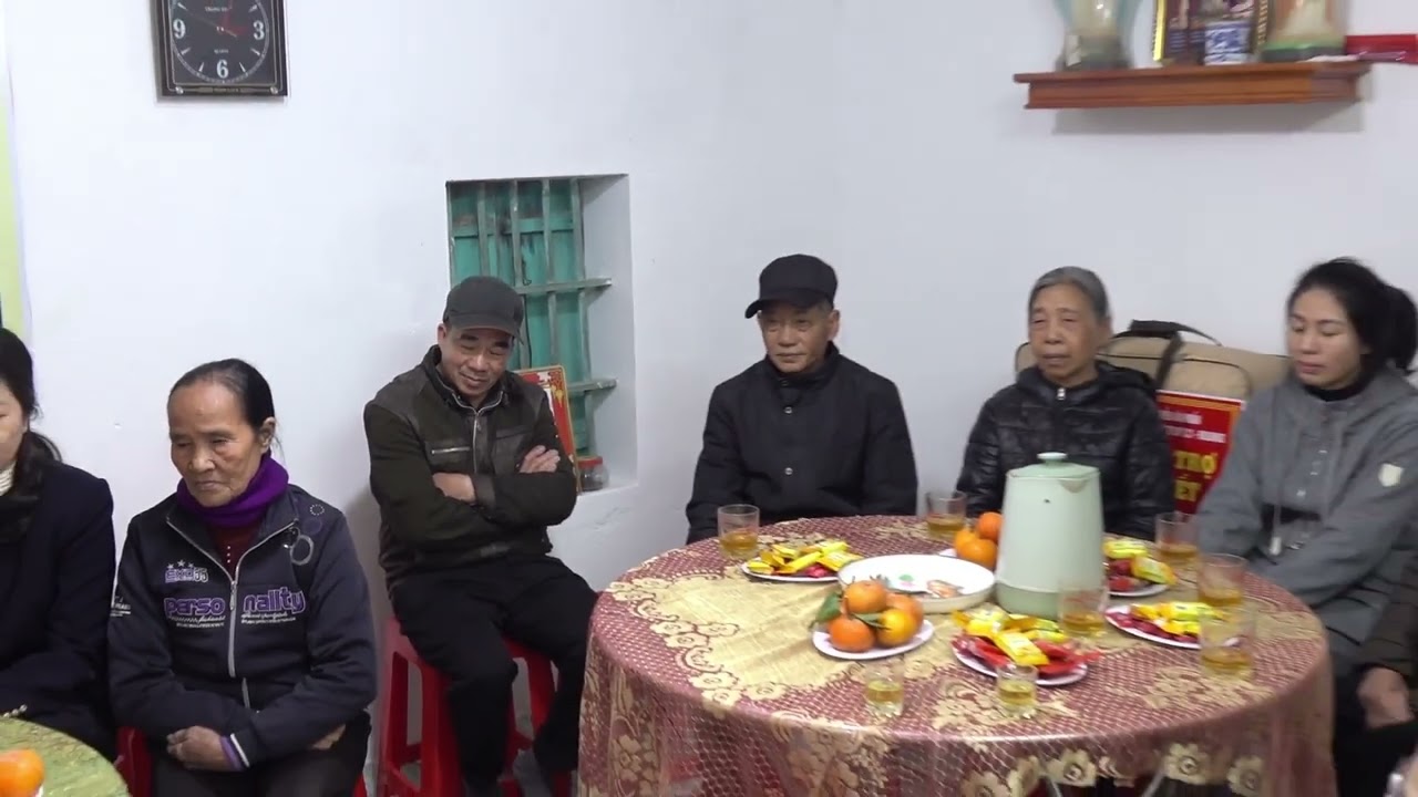 UBMTTQ. X XUÂN HƯNG VÀ NHÀ TÀI TRỢ TAO TẶNG NHÀ ĐẠI ĐOÀN KẾT BÀ NGUYỄN THỊ HẰNG XÓM 11 X. XUÂN HƯNG