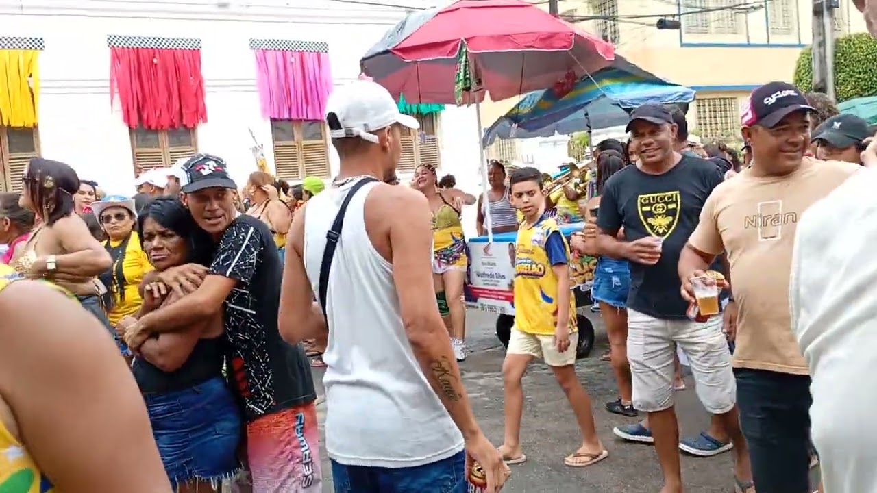 Eu e o bloco amarelão 2026 de Timbaúba 