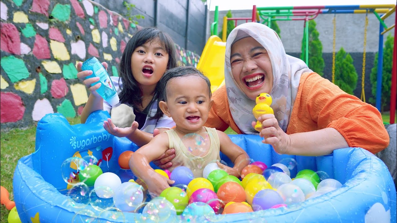 BAK MANDI AZAM RUSAK 😱 BELI BAK MANDI BAYI DI TOKO MAINAN ANAK