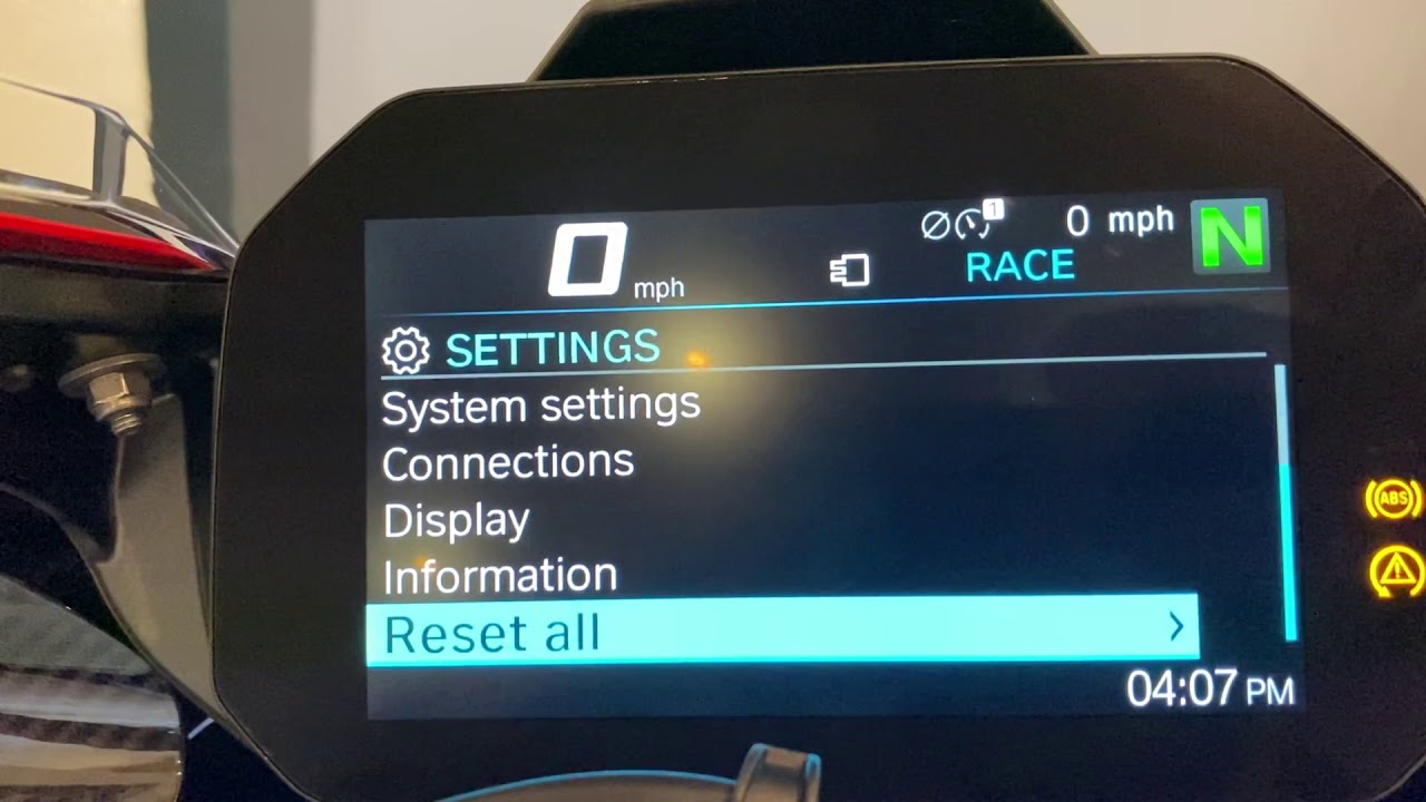 20 BMW S1000RR TFT Race Mode Features
