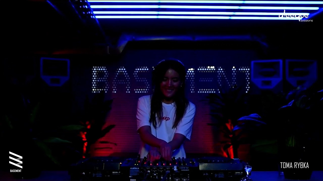 aleeque 043 / Toma Rybka / The Basement