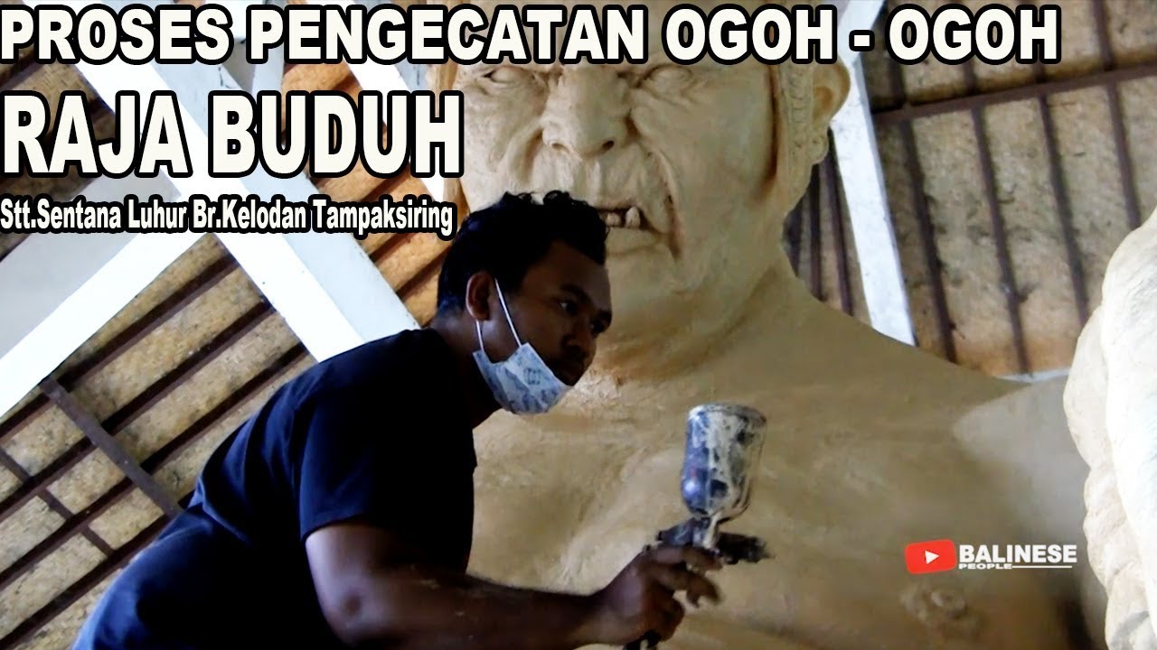 PROSES PENGECATAN OGOH - OGOH RAJA BUDUH STT.SENTANA LUHUR 2020