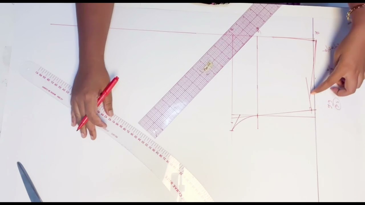 ရှေ့ခါးပတ်ပြား အနောက်သရေကြိုးဘောင်းဘီလေး