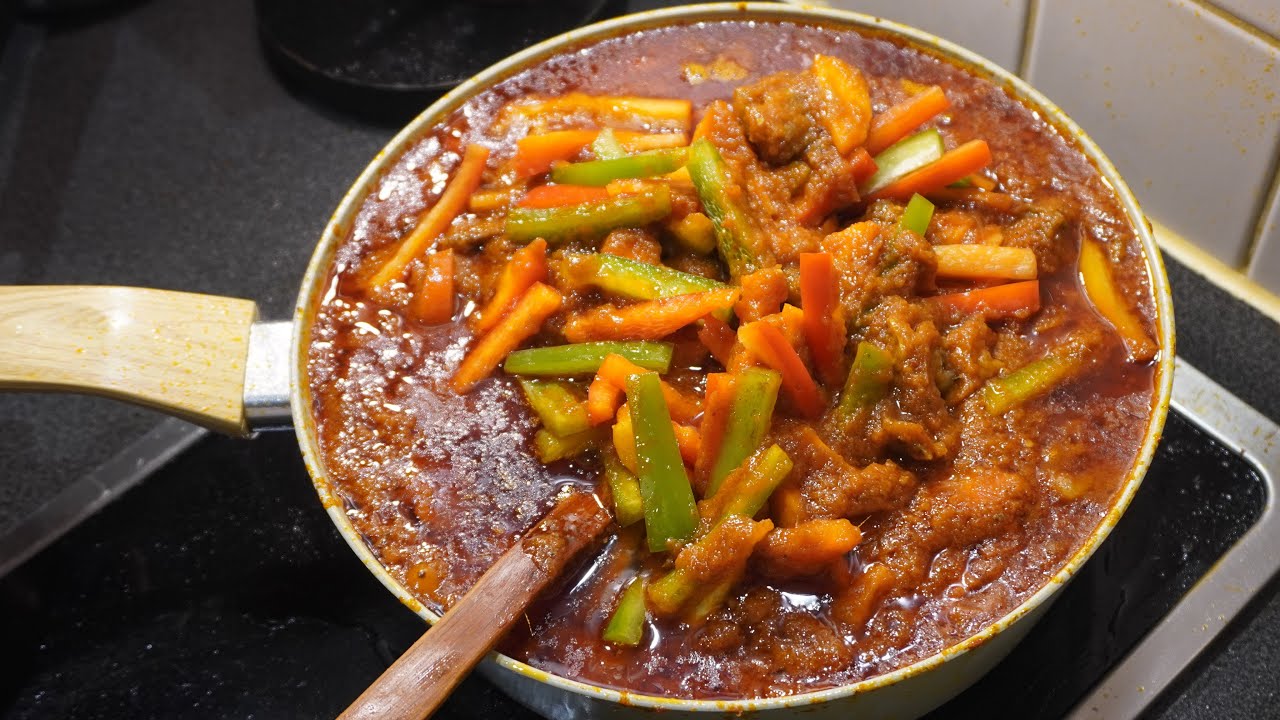 Cook with me ; Ghanaian 🇬🇭 Goat meat stew recipe 