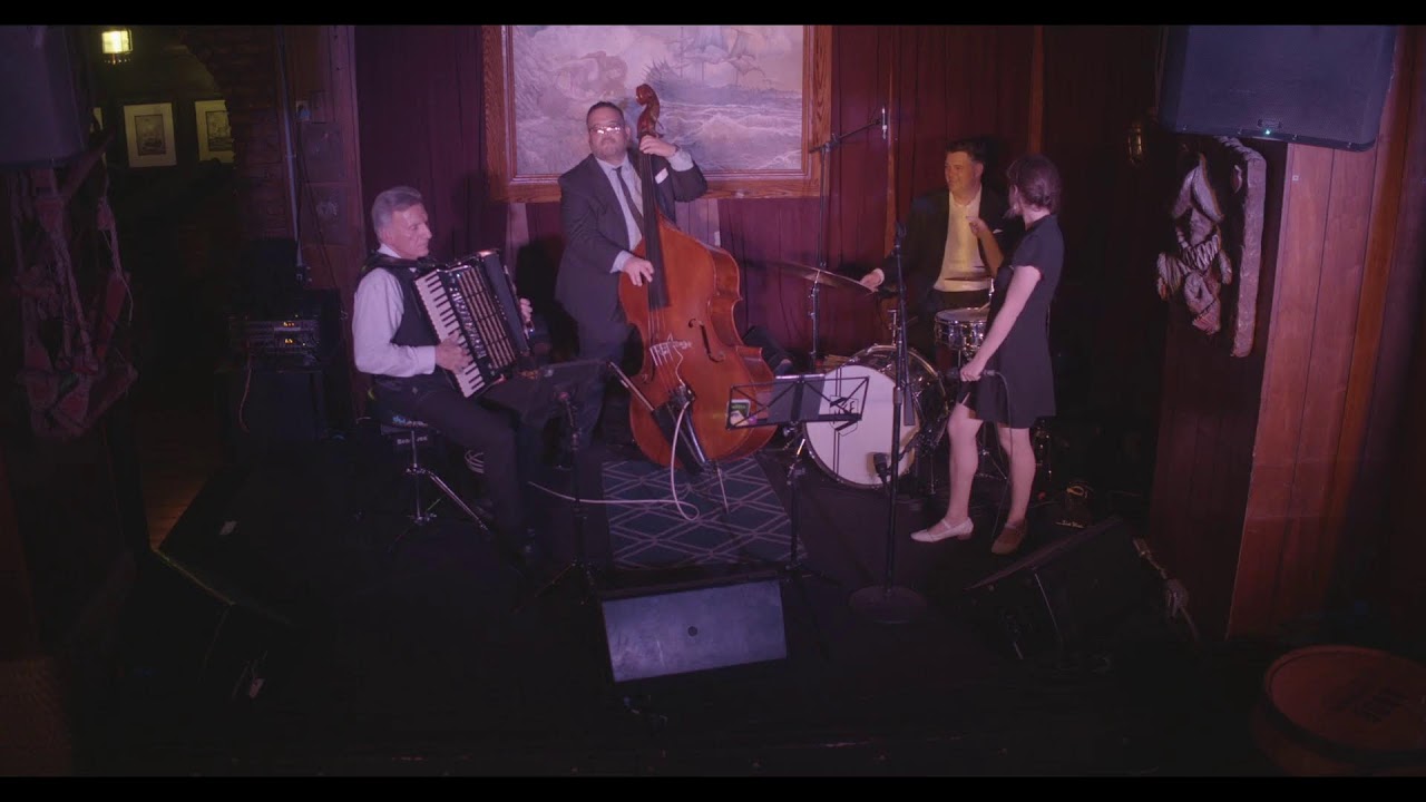 Strada Swing Jazz Band at The Redwood Bar