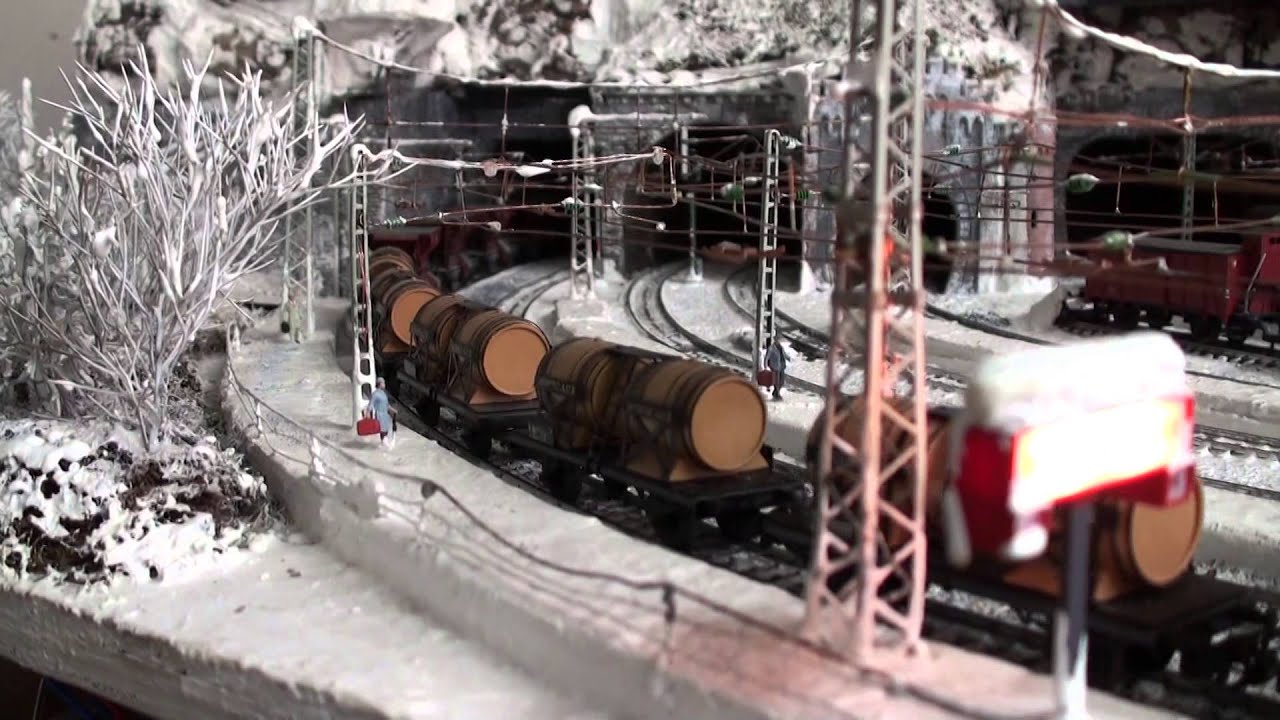 DB BR 191 mit 2 Motoren and 52 Waggone, : M&auml;rklin Modelleisenbahn Anlage, Marklin modeltrain layout