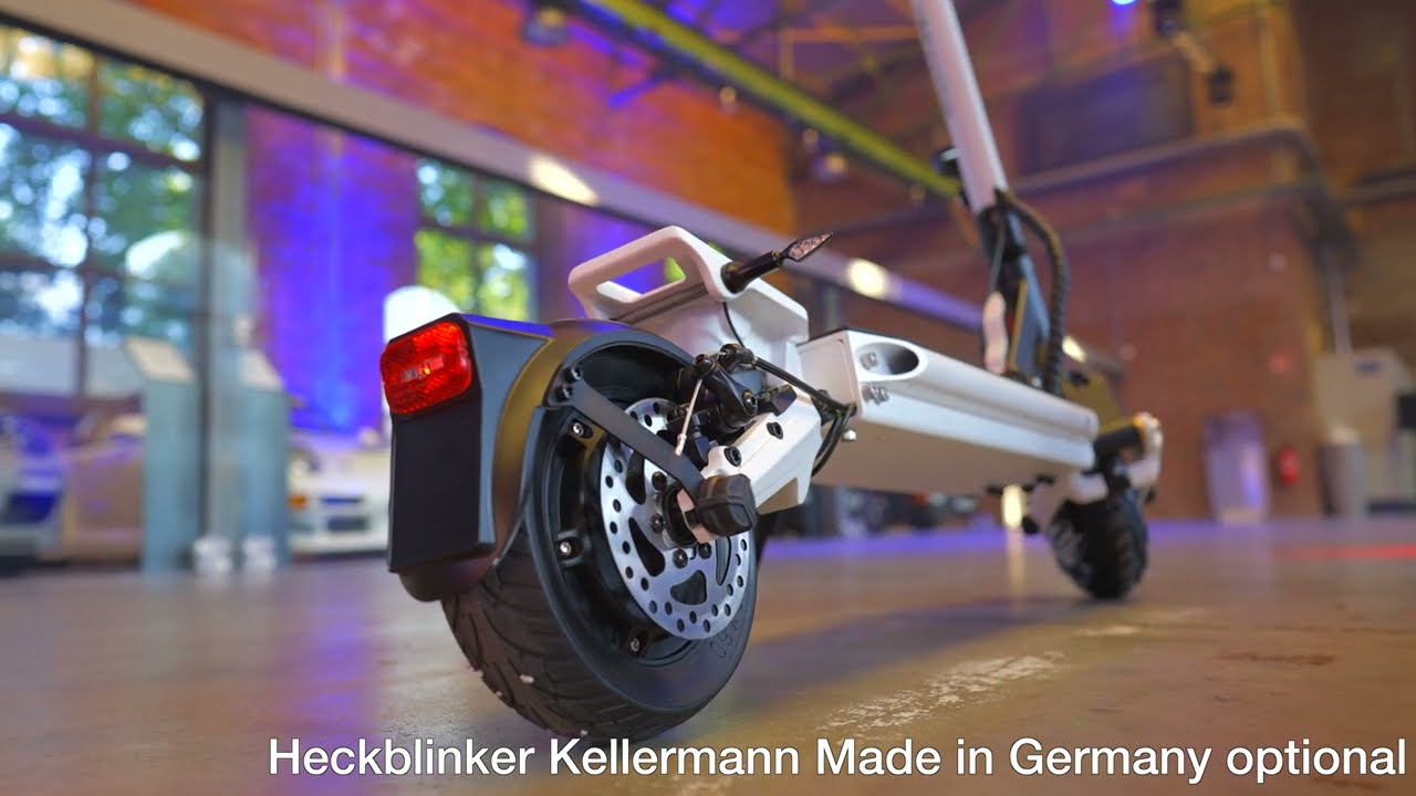 IO Hawk Collide Werbefilm