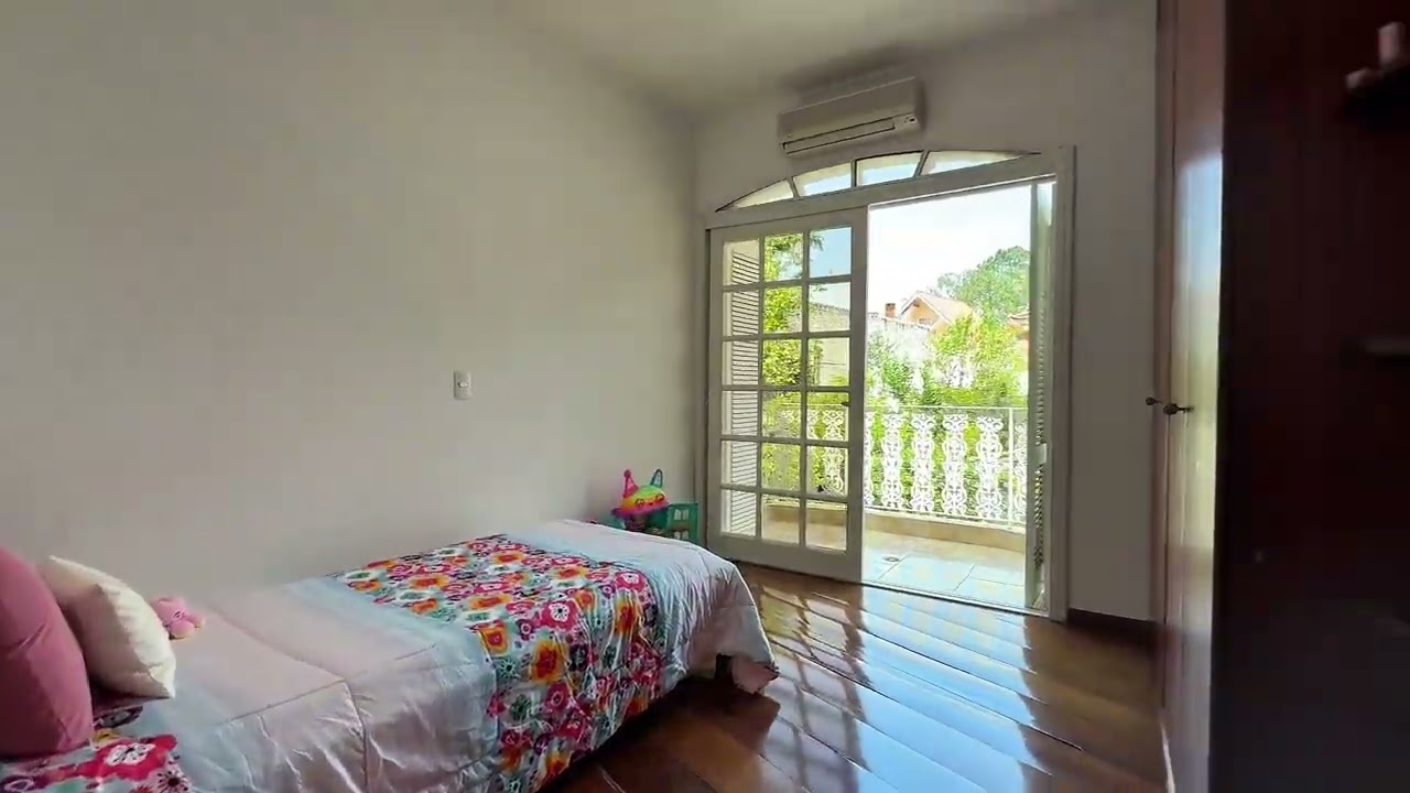 Casa de Alto Padrão no Alto da Boa Vista: 315m², 4 Dormitórios, Home Office Isolado e Jardim