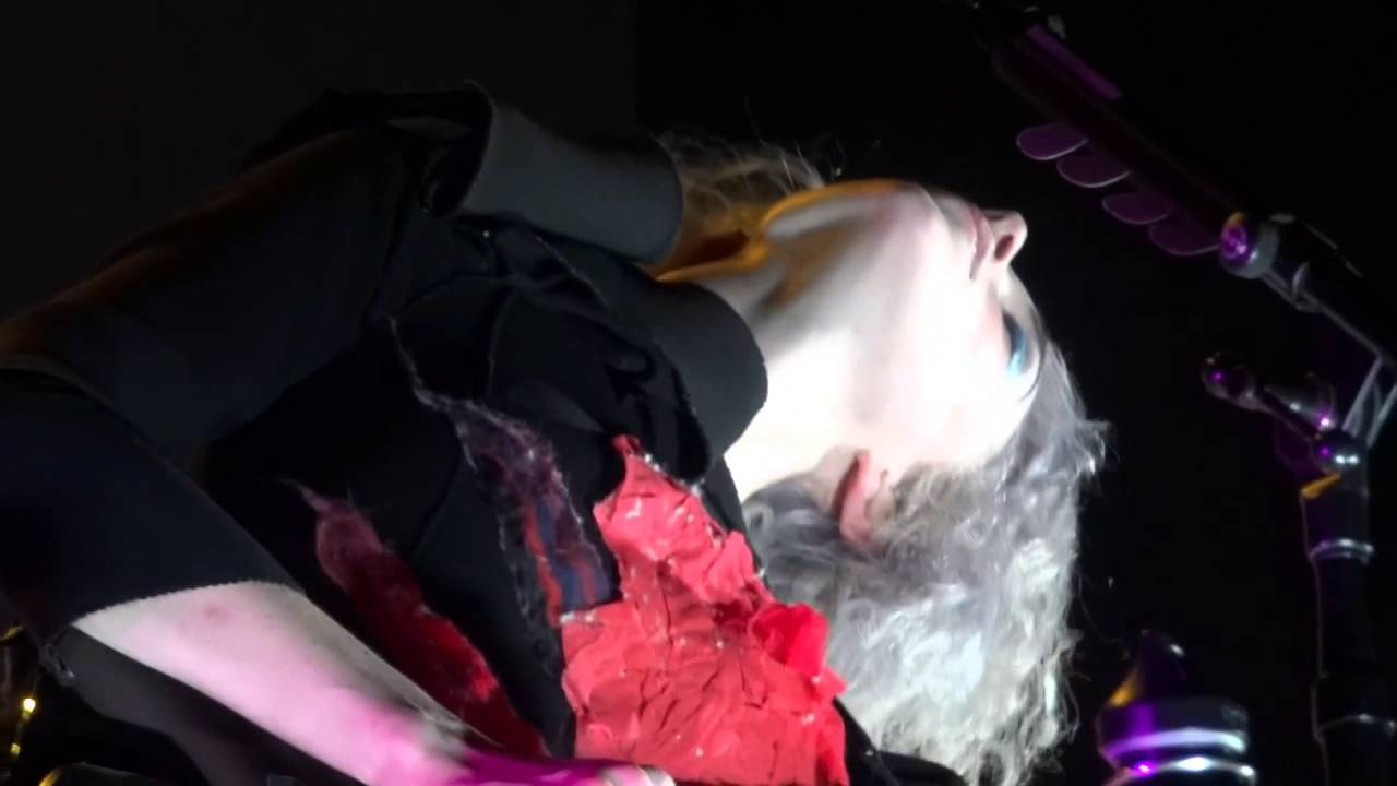 St Vincent - Black Rainbow - La Cigale - Paris 2014