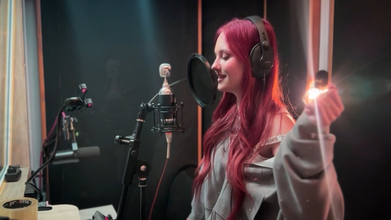 Запись на студии - ЛУЧШИЙ ДЕНЬ - Алиса Трифонова (лирик видео) lyric