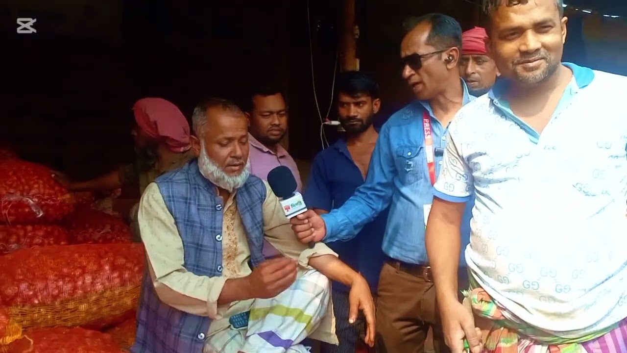 কামারপাড়া পাইকারী বাজার। 