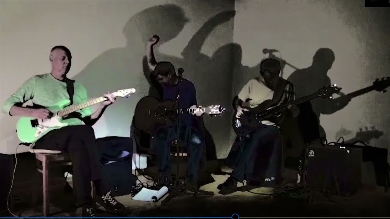 Halodu spielt den Titel  