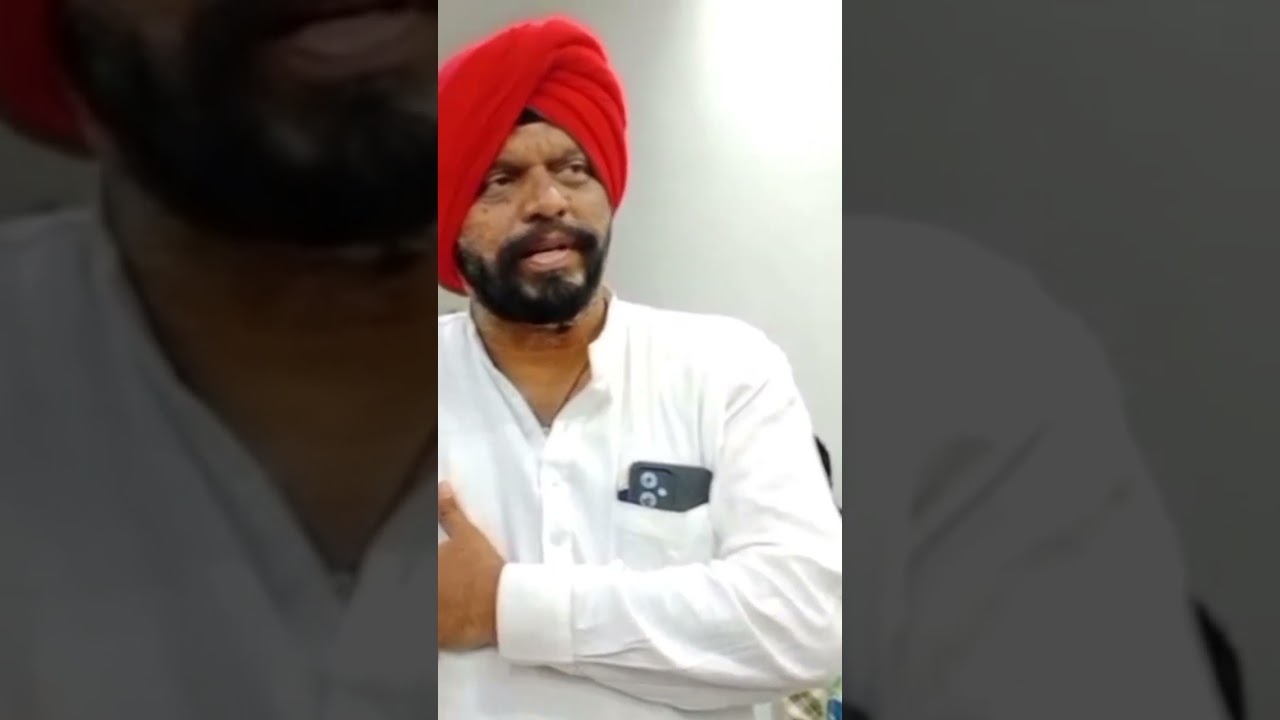 Civil Defence Sector Warden Shubham Kushwaha at the residence of Prayagraj Pritam Nagar Councilor Sunita Amarjeet Singh