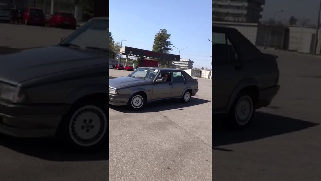 Alfa Romeo 75 Twin Spark donuts