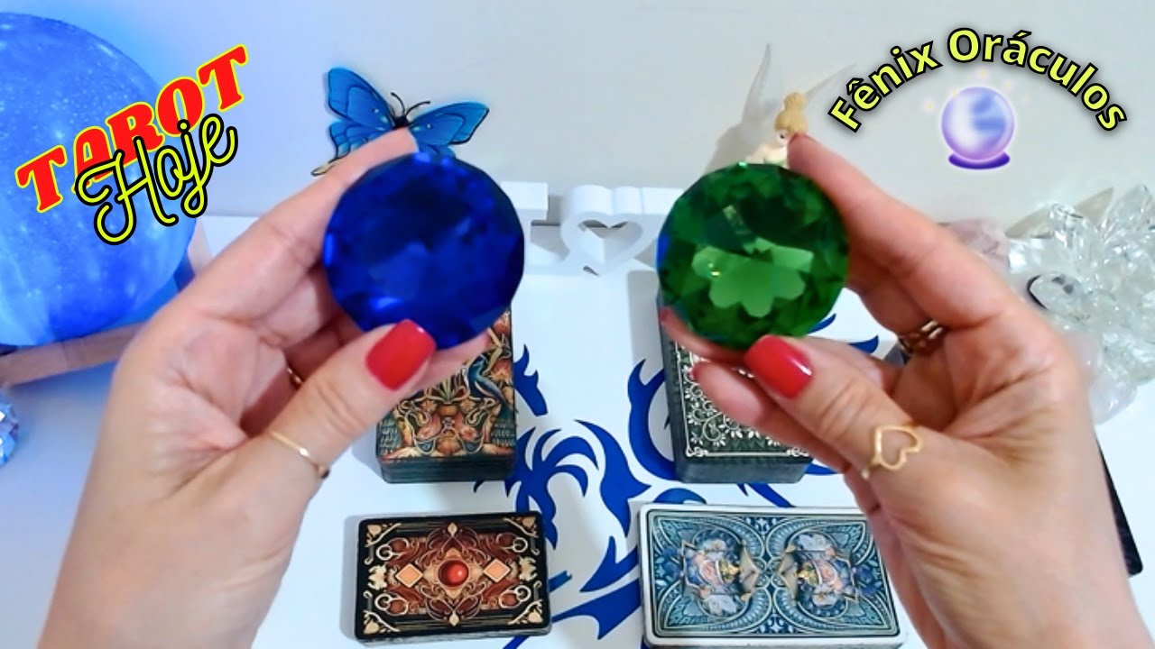 😍O QUE ELE(A) SENTE POR MIM HOJE? ESSE AFASTAMENTO ACABA? ELE(A) VAI ME PROCURAR?🔮Tarot Responde