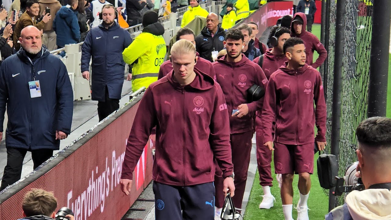 THE MANCHESTER CITY SQUAD ARRIVING AT THE TOTTENHAM HOTSPUR STADIUM: Pre-Match: Spurs v Man City