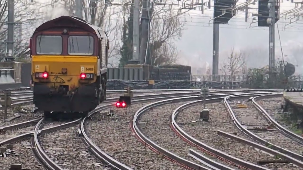 DB Cargo UK Class 66 no: 66188 @ Newport (0F07) 15/01/2026.