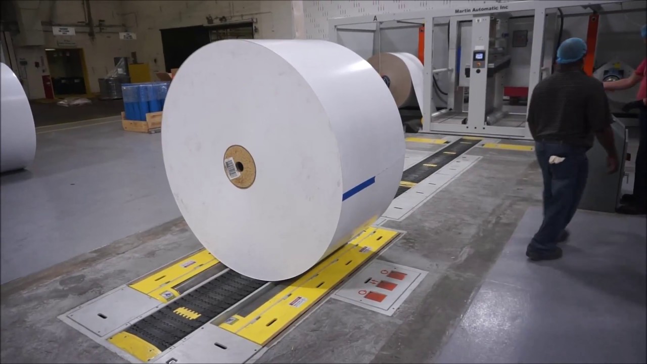 Load rolls to Martin Zero Speed Splicer