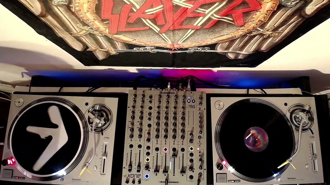Modern Electro Vinyl DJ set (2022 & 2023 releases mostly)