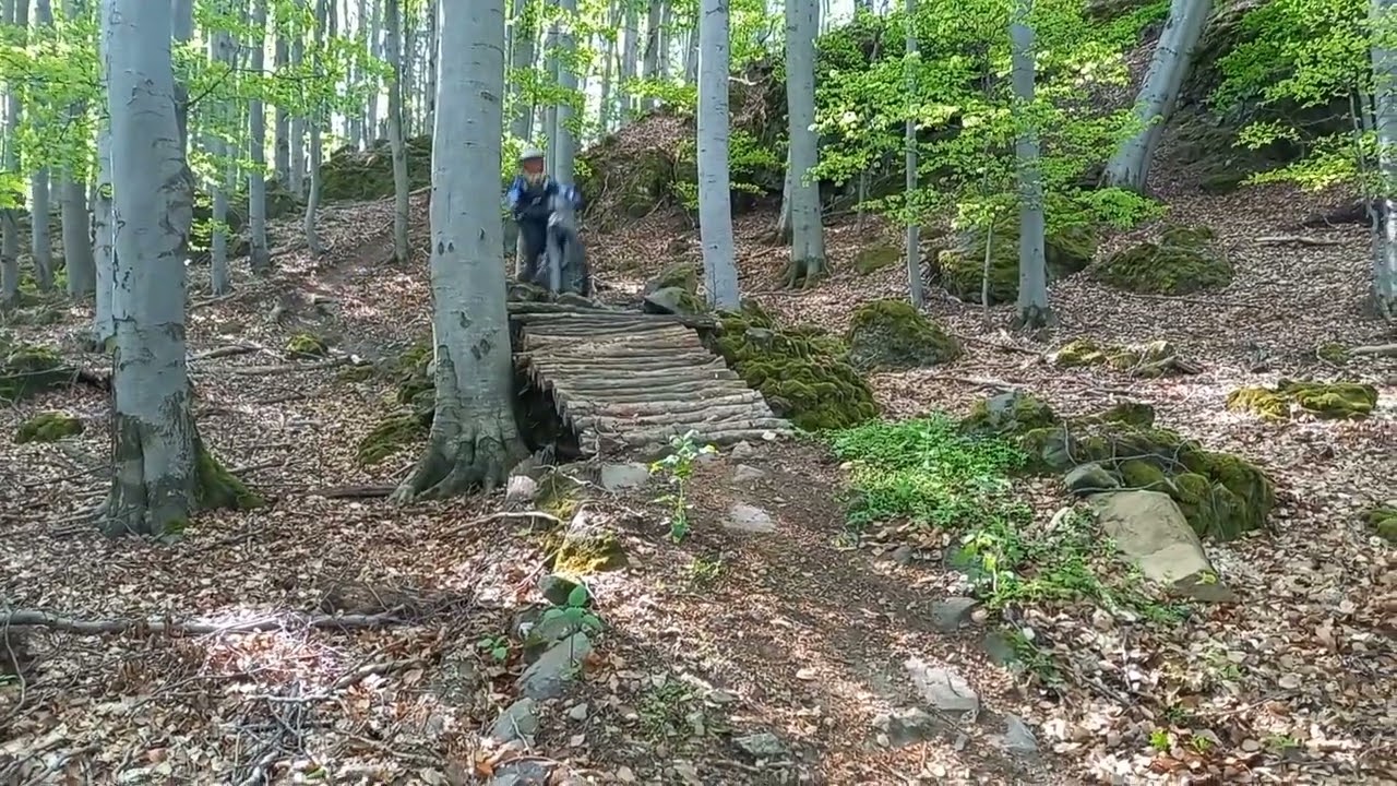 Enduro training on Jednostopy Lomné