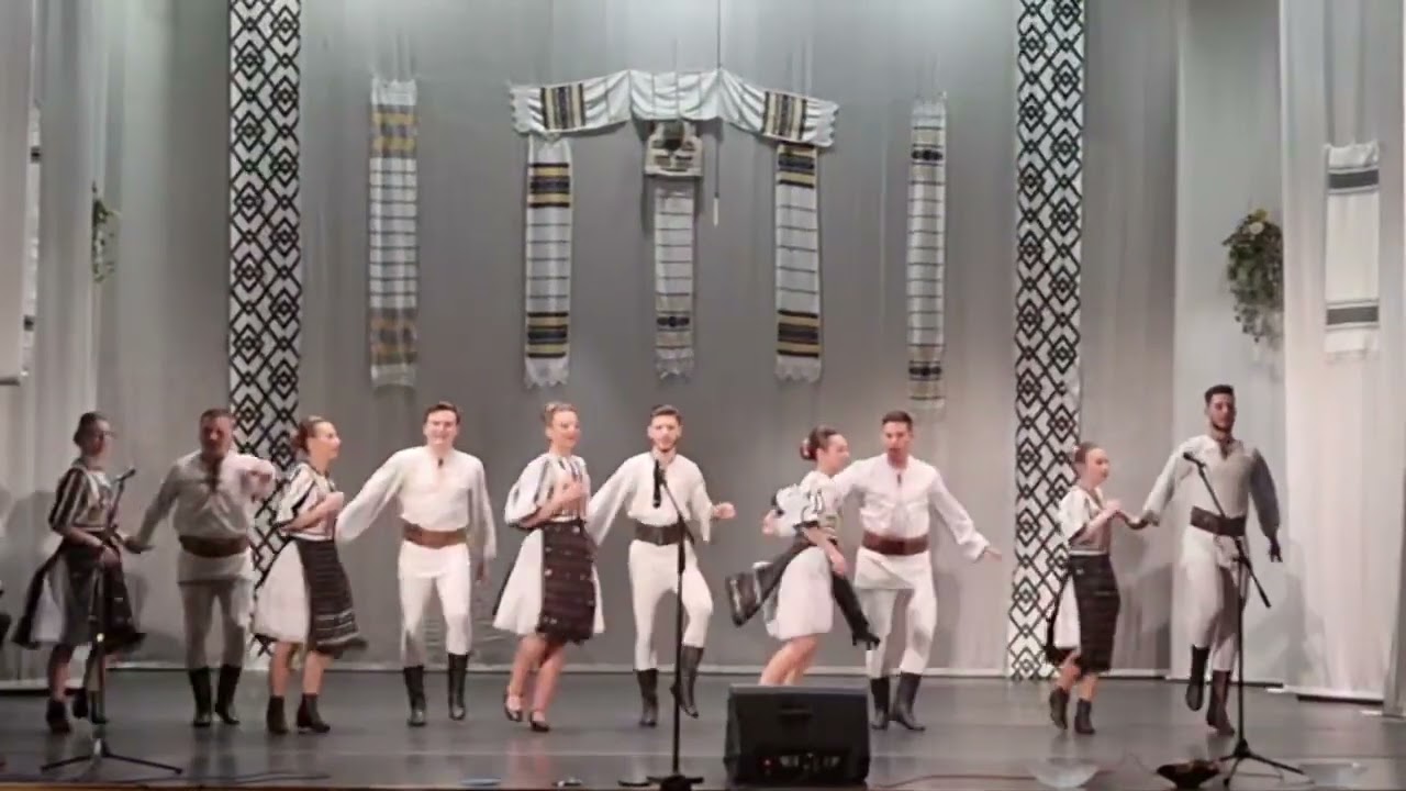 Dance from the Hartibaci Valley