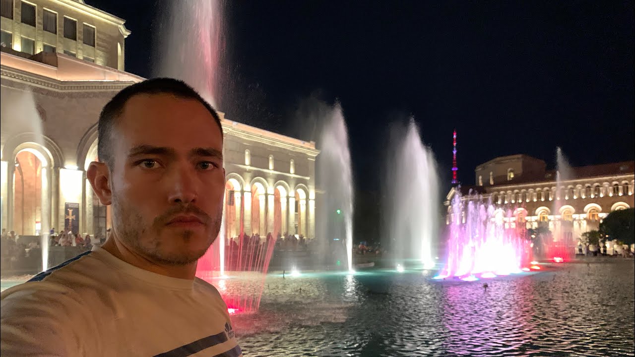 7.09.2023.ПОЮЩИЕ ФОНТАНЫ. ЕРЕВАН. ЦЕНТР. НОЧЬ