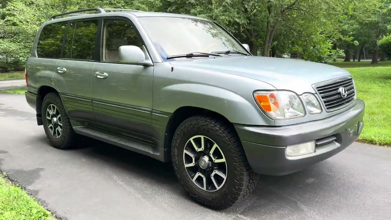 Absolutely stunning blue vapor metallic 2002 Lexus LX470