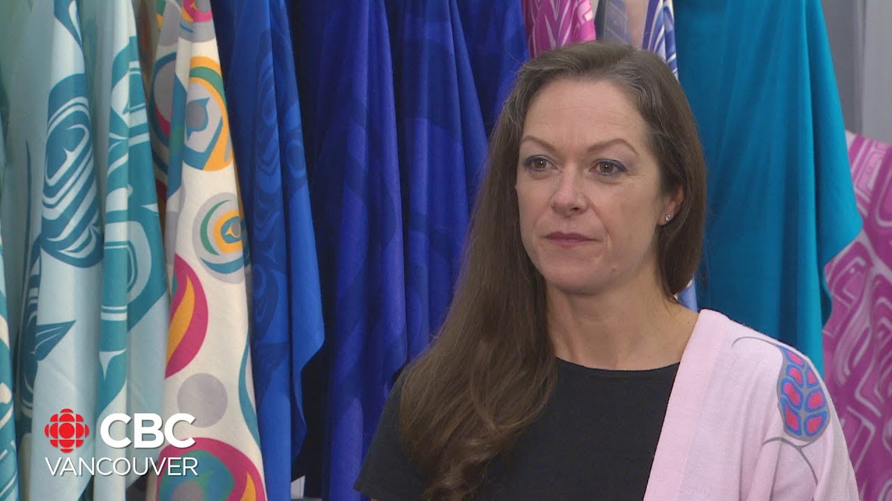 Non-Indigenous clothing designer accused of cultural appropriation by competitors