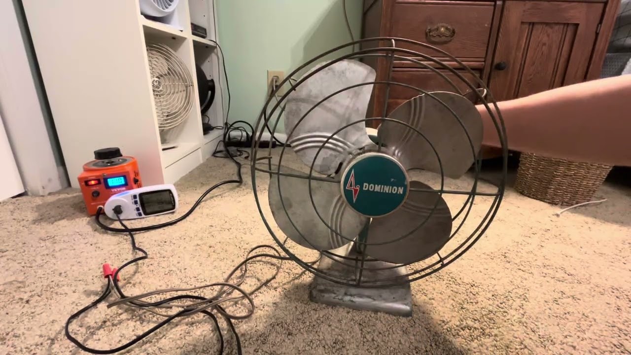 Vintage 1952 Dominion 12 inch oscillating table Fan