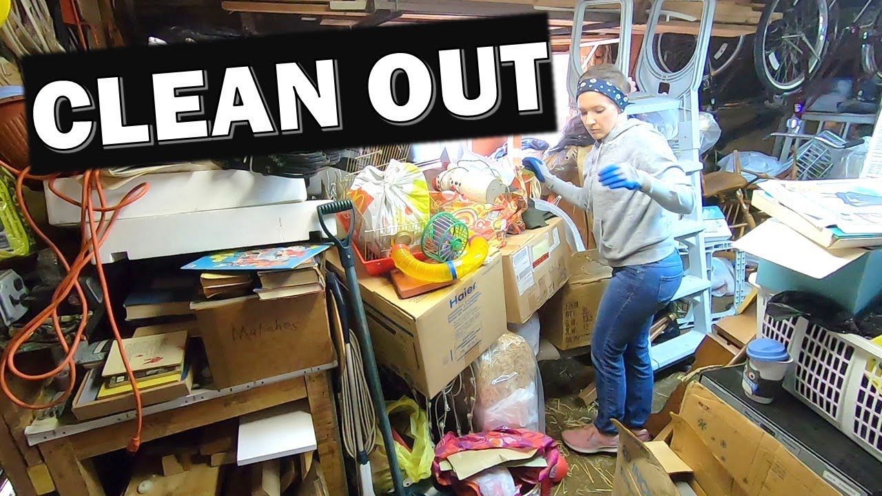 CLEAN OUT - Organizing A Messy Attic!